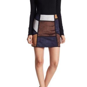 NWT Romeo + Juliet Couture Suede Skirt